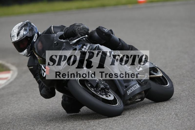 /Archiv-2024/25 30.05.2024 TZ Motorsport Training ADR/Gruppe rot/4